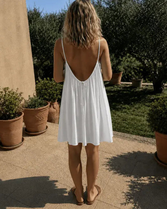 Das Rückenfreie Kleid — Aveyla™